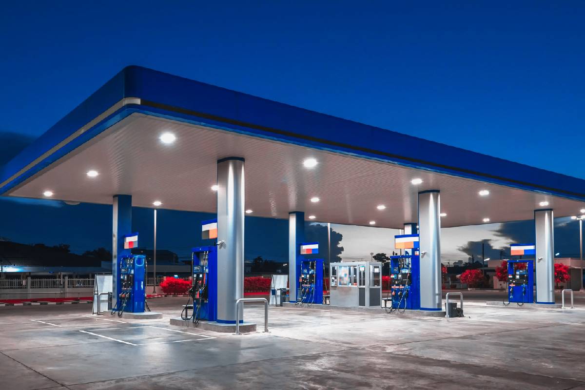 Plan to open 75 new petrol stations across Sri Lanka